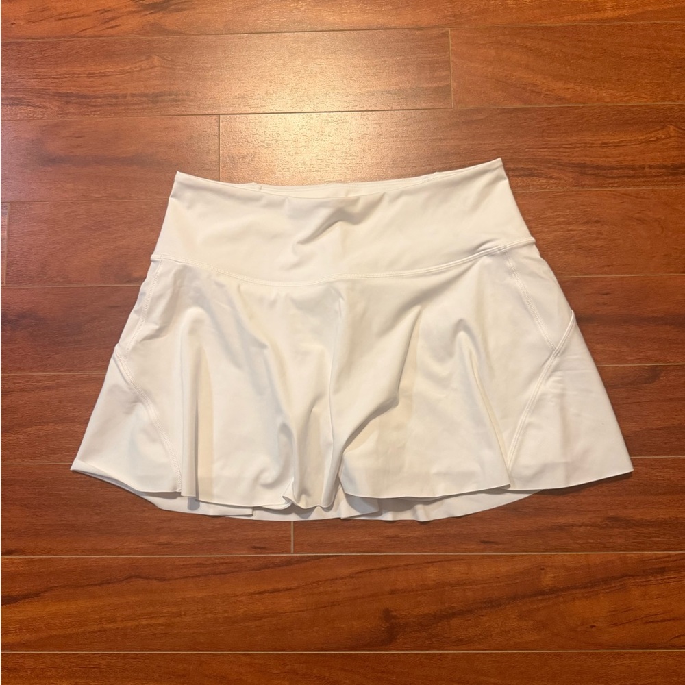 Athleta Women’s White Skirt